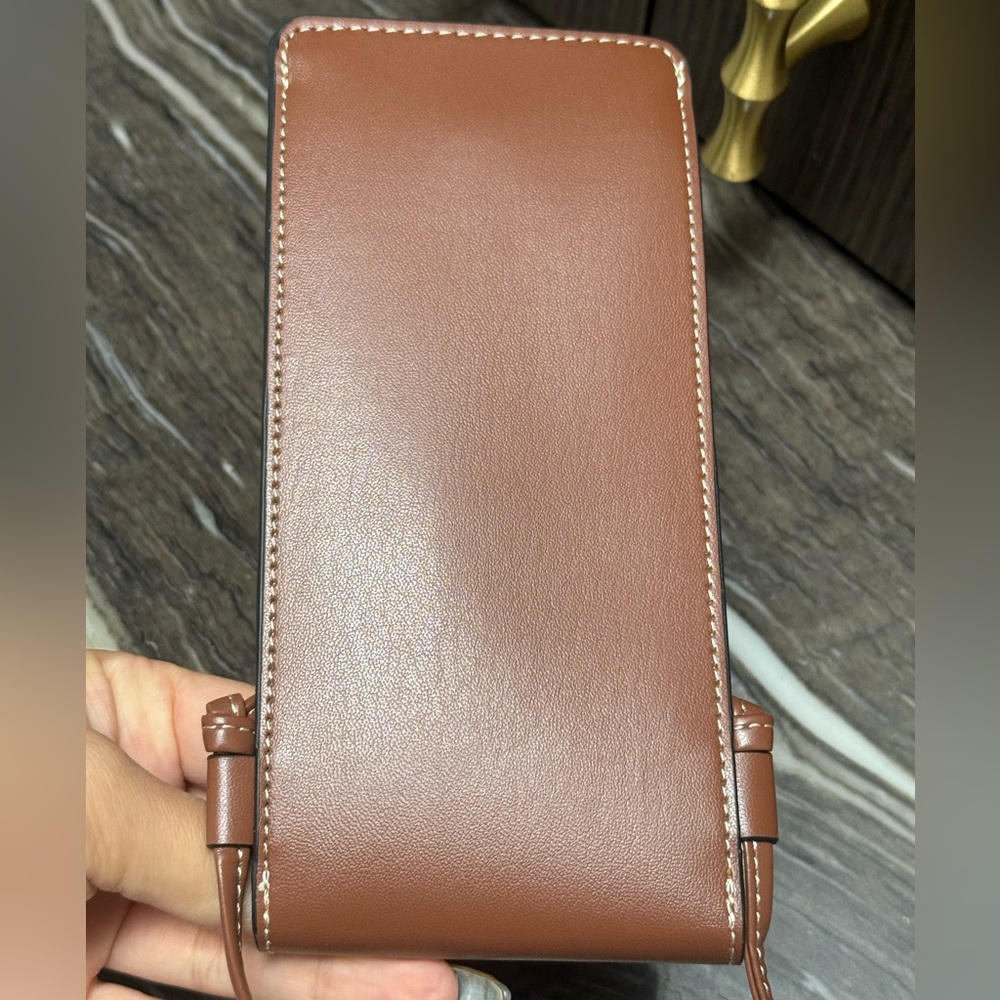 CELINE Crossbody Shoulder Pouch...( 👓 or 📱) - Picture 13 of 16